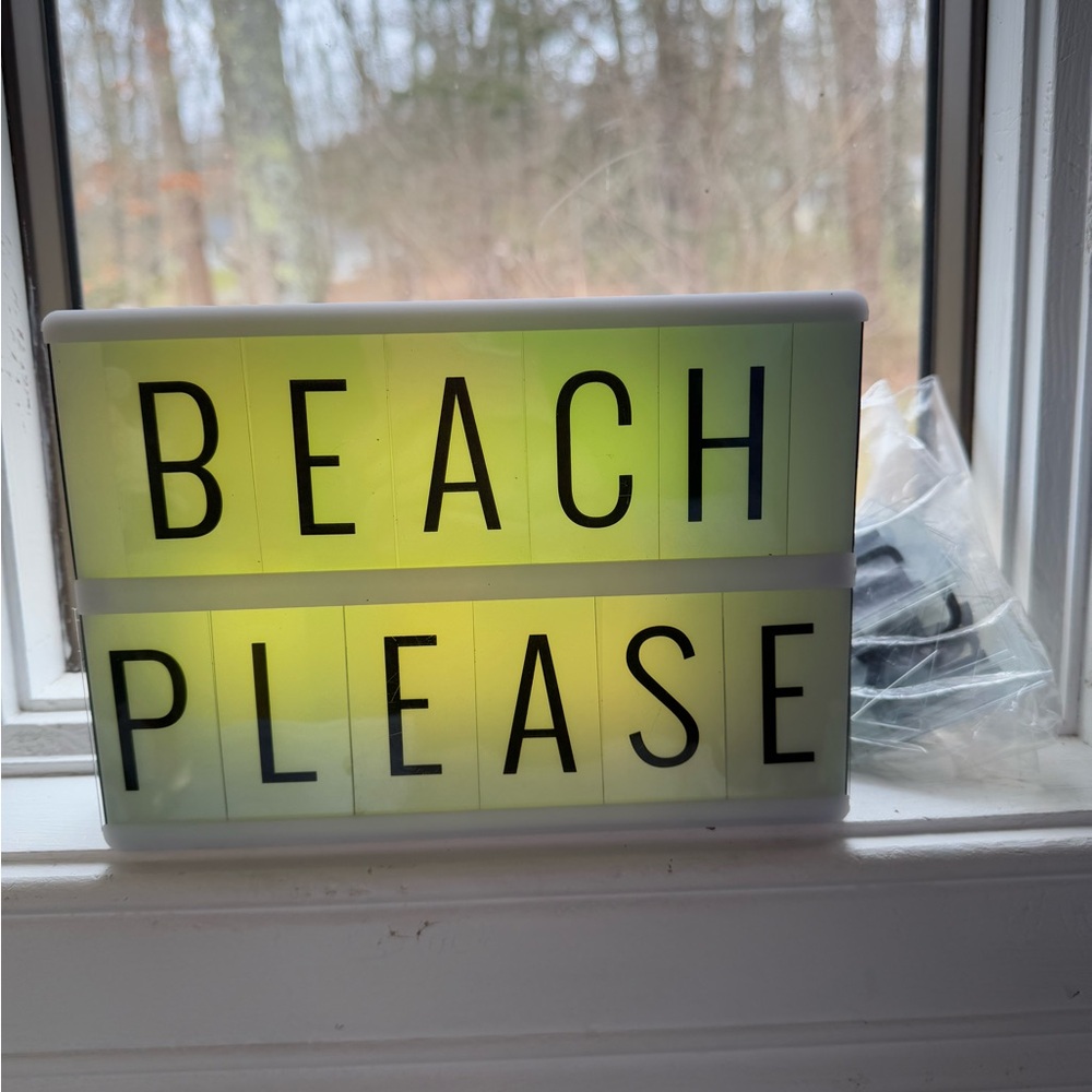 LED Cinematic Light Box Sign with Letters - Picture 2 of 6